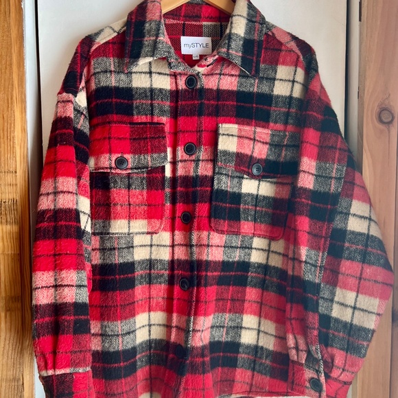 Women’s Shacket - Picture 2 of 4